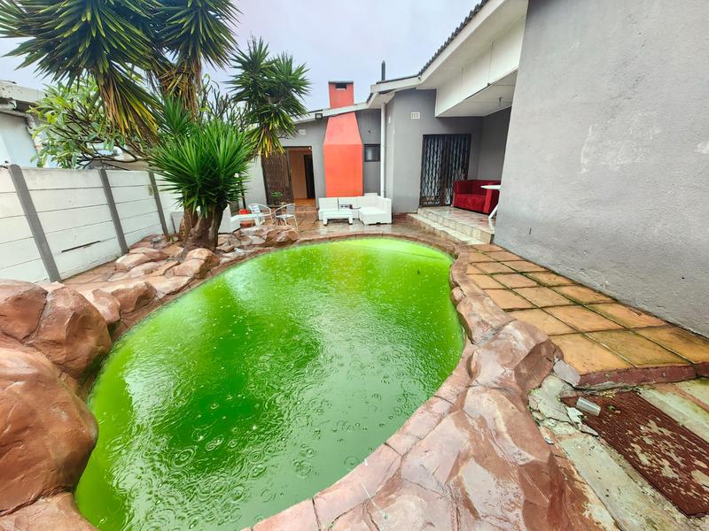 5 Bedroom Property for Sale in Churchill Estate Western Cape